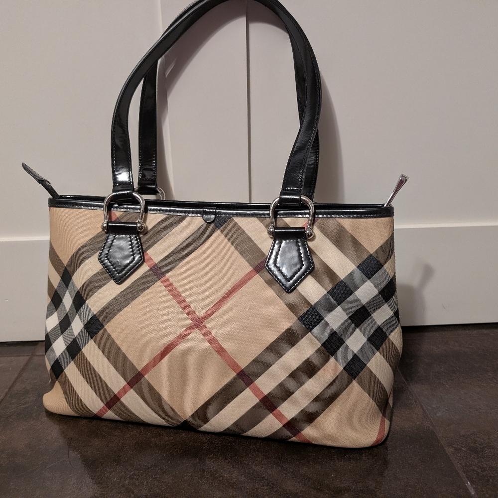 Stylish Beige and Black Checkered Women's Bag